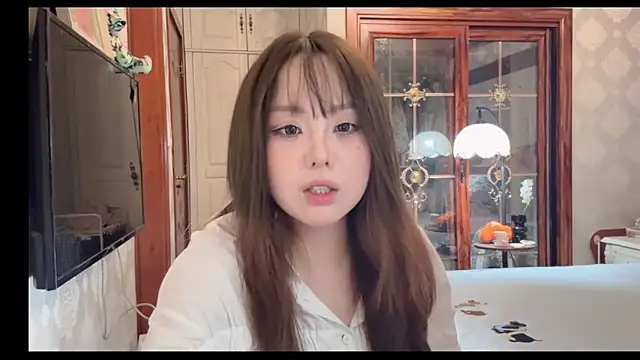 thelittlexx online show from 7, 6, 2026