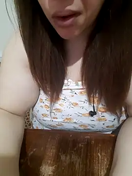 Snapshot of bazol_mamhon chatting on 4, 4, 2026 bazol mamhon online show from 4, 4, 2026