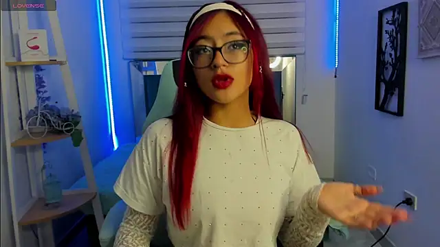 Sara Red X online show from 17, 6, 2026