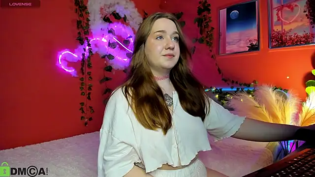 Lilit Sinful online show from 4, 4, 2026