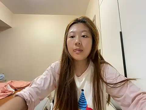 tutu512 online show from 15, 6, 2026