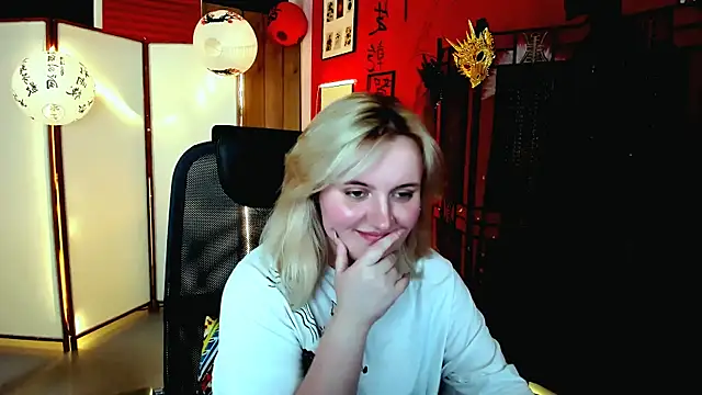 KathyBriggs online show from 16, 5, 2026