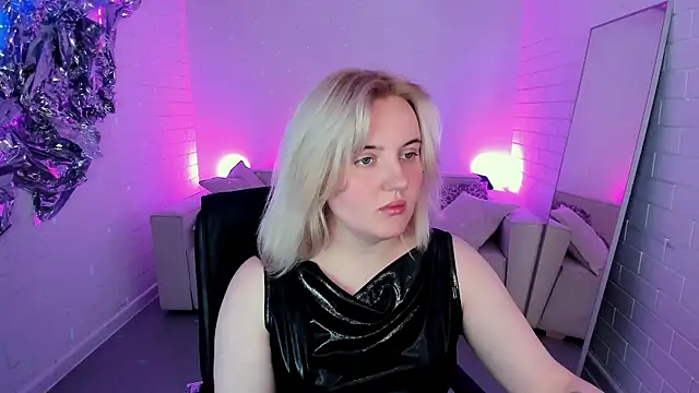KathyBriggs online show from 30, 5, 2026