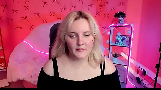 KathyBriggs online show from 30, 6, 2026