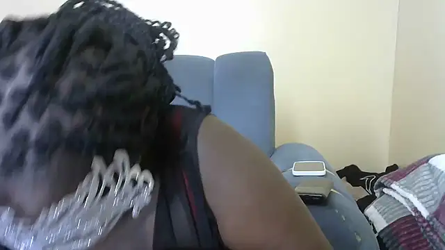 Snapshot of sweetronette chatting on 22, 6, 2026 sweetronette online show from 22, 6, 2026