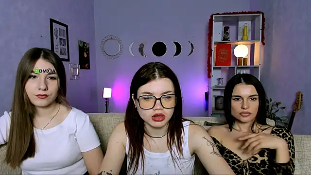 luna wisper online show from 5, 4, 2026