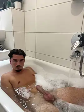 Snapshot of fuckkboy11 chatting on 25, 3, 2026 fuckkboy11 online show from 25, 3, 2026