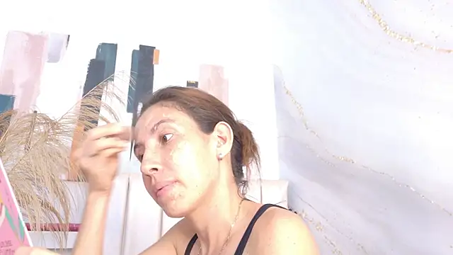 Snapshot of alix_rada chatting on 8, 5, 2026 alix rada online show from 8, 5, 2026