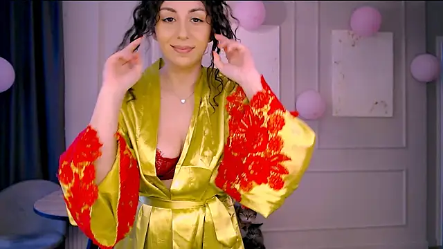 curly jade  online show from 13, 4, 2026