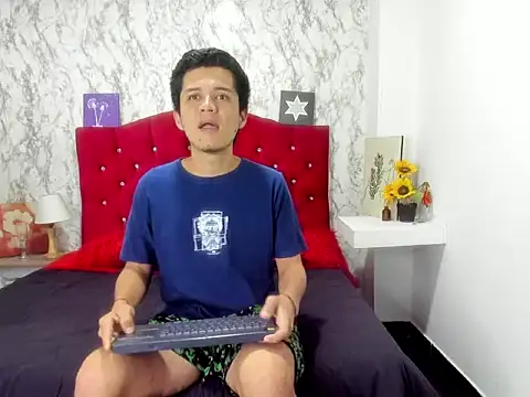 Alejandra and James  online show from 26, 4, 2026