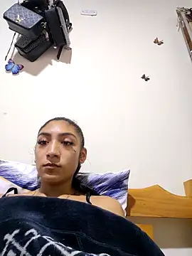 yvonne 1998 online show from 15, 4, 2026