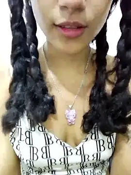 Yi Uzi online show from 26, 5, 2026