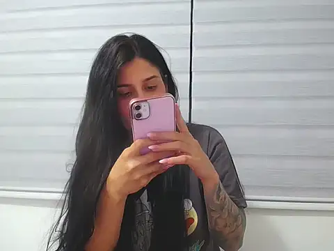 SofiaBanks  online show from 2, 4, 2026
