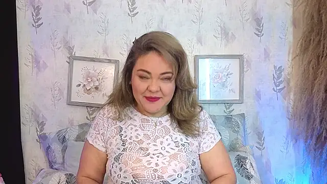Natashablade   online show from 13, 5, 2026