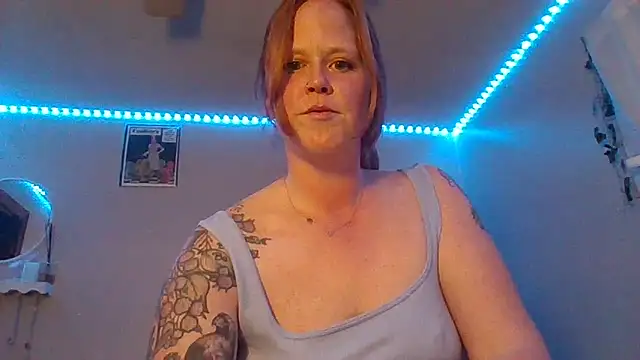 RedVelvetVixen online show from 4, 4, 2026