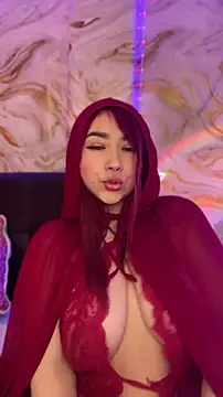 SweetLittleRed online show from 22, 4, 2026
