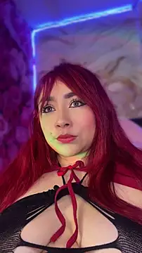 SweetLittleRed online show from 12, 5, 2026