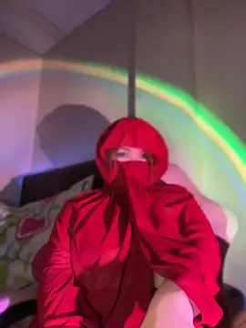 SweetLittleRed online show from 7, 7, 2026