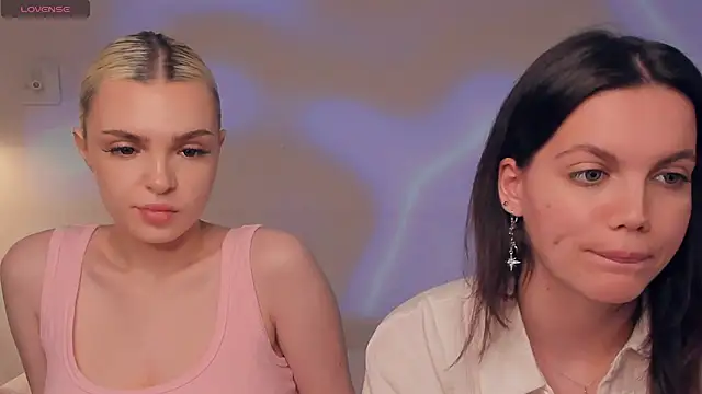 JuliannPaysour online show from 8, 5, 2026