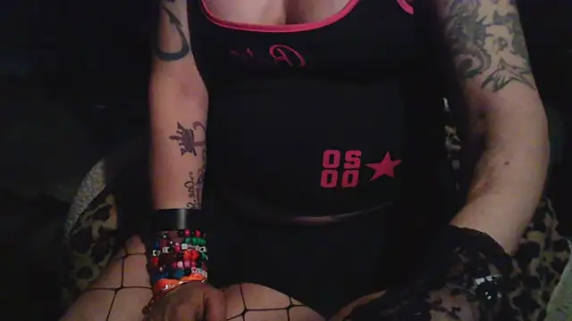 DoubleTroubleXO online show from 19, 4, 2026