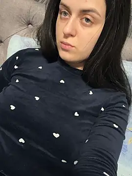 Velliaa online show from 8, 4, 2026