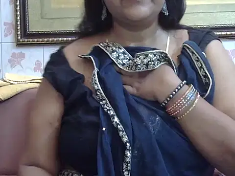 Snapshot of SweetRashii chatting on 15, 7, 2026 SweetRashii online show from 15, 7, 2026