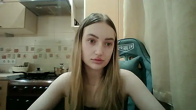 KariLindsey online show from 18, 4, 2026