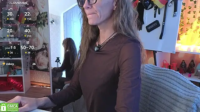 jesica mooonn online show from 20, 6, 2026