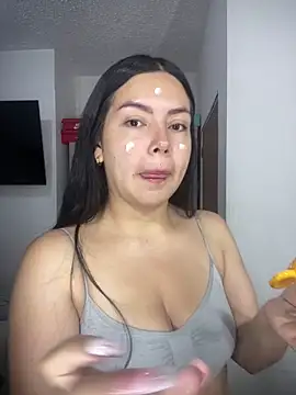 Snapshot of Cami_olarte chatting on 28, 6, 2026 Cami olarte online show from 28, 6, 2026