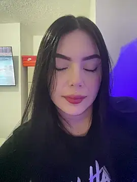 Snapshot of Cami_olarte chatting on 2, 6, 2026 Cami olarte online show from 2, 6, 2026
