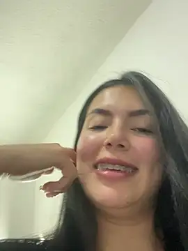 Cami olarte online show from 13, 5, 2026