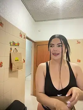 Snapshot of Cami_olarte chatting on 3, 6, 2026 Cami olarte online show from 3, 6, 2026