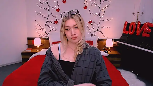 blonde angell online show from 3, 4, 2026