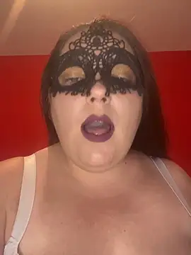 Snapshot of bella2399 chatting on 16, 6, 2026 bella2399 online show from 16, 6, 2026
