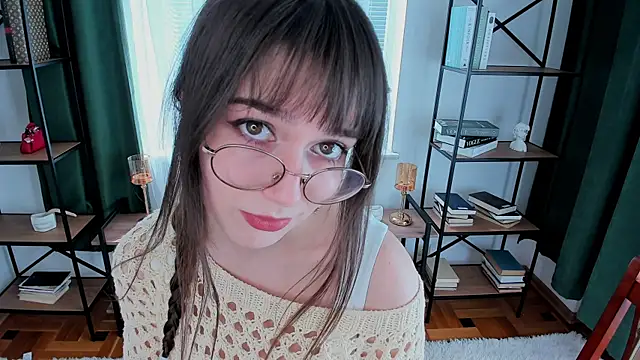 LaelIvie online show from 13, 4, 2026