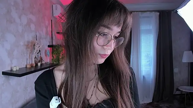 LaelIvie online show from 29, 4, 2026