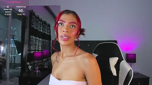 Snapshot of Scarlet__Rosse chatting on 6, 6, 2026 Scarlet Rosse online show from 6, 6, 2026