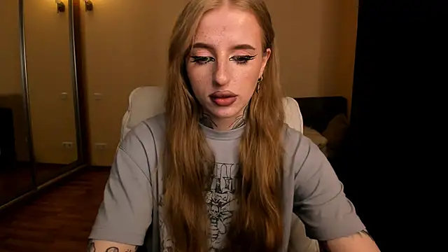 Snapshot of harley_kimm chatting on 18, 6, 2026 harley kimm online show from 18, 6, 2026