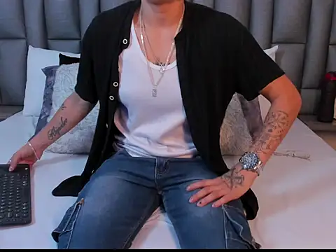 ZoeGrey online show from 15, 4, 2026