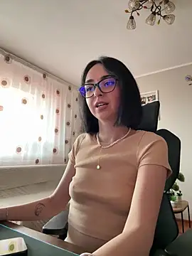 Snapshot of TheaMerve chatting on 12, 6, 2026 TheaMerve online show from 12, 6, 2026