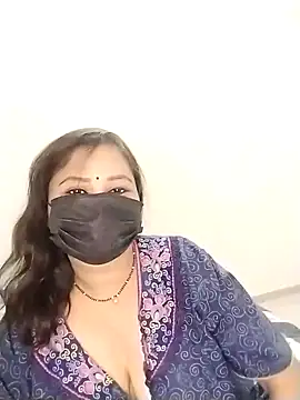 Hoty bhabii online show from 13, 4, 2026