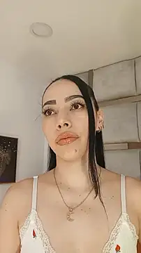 AmbarJenssen online show from 14, 4, 2026