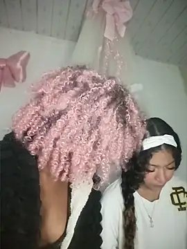 KatyBelle  online show from 16, 4, 2026