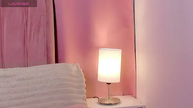 MoollyLove online show from 21, 4, 2026