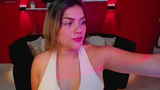 Snapshot of Sofia_Velvetx chatting on 14, 4, 2026 Sofia Velvetx online show from 14, 4, 2026