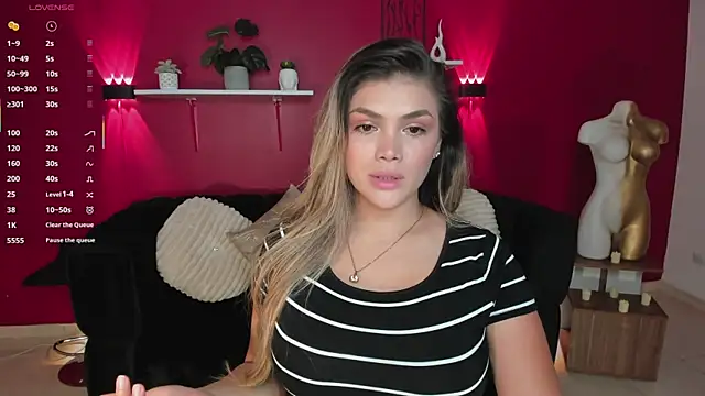 Snapshot of Sofia_Velvetx chatting on 23, 4, 2026 Sofia Velvetx online show from 23, 4, 2026