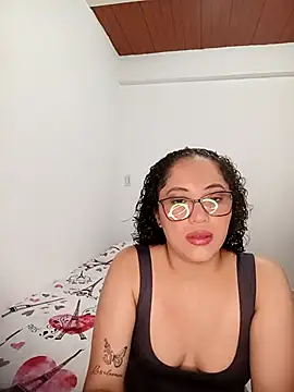 Snapshot of DayanRise chatting on 8, 4, 2026 DayanRise online show from 8, 4, 2026