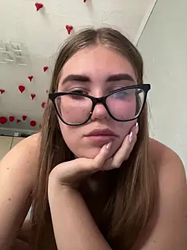 MissAuroraX online show from 13, 5, 2026