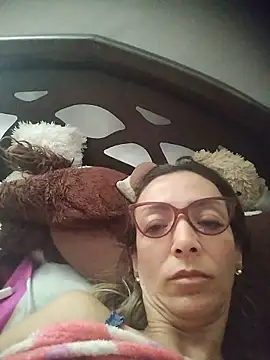 AlanaBrunetteX X online show from 19, 4, 2026