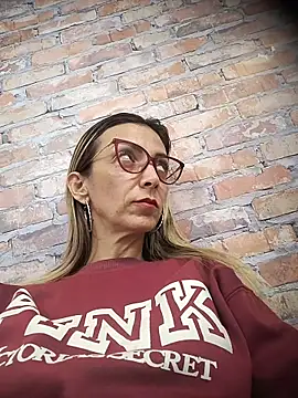 AlanaBrunetteX X online show from 24, 5, 2026